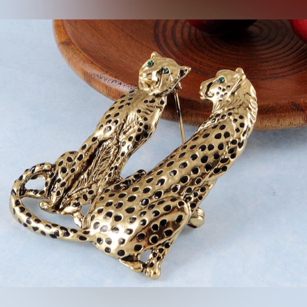 Double Leopard Panther Brooch - Picture 4 of 9